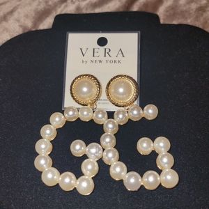 Faux Pearl G earrings
